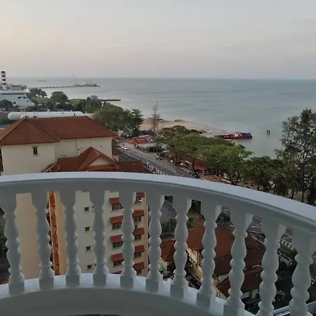 Homestay Pantai Puteri Kampong Bukit Darat Exterior photo