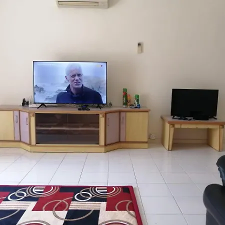 Homestay Pantai Puteri Kampong Bukit Darat Exterior photo