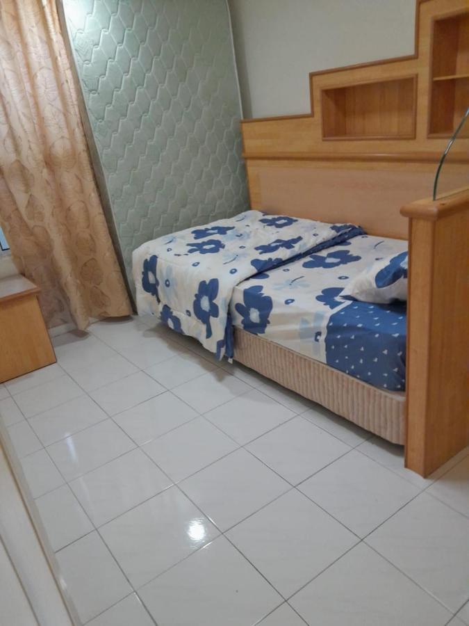 Pantai Puteri Apartment *